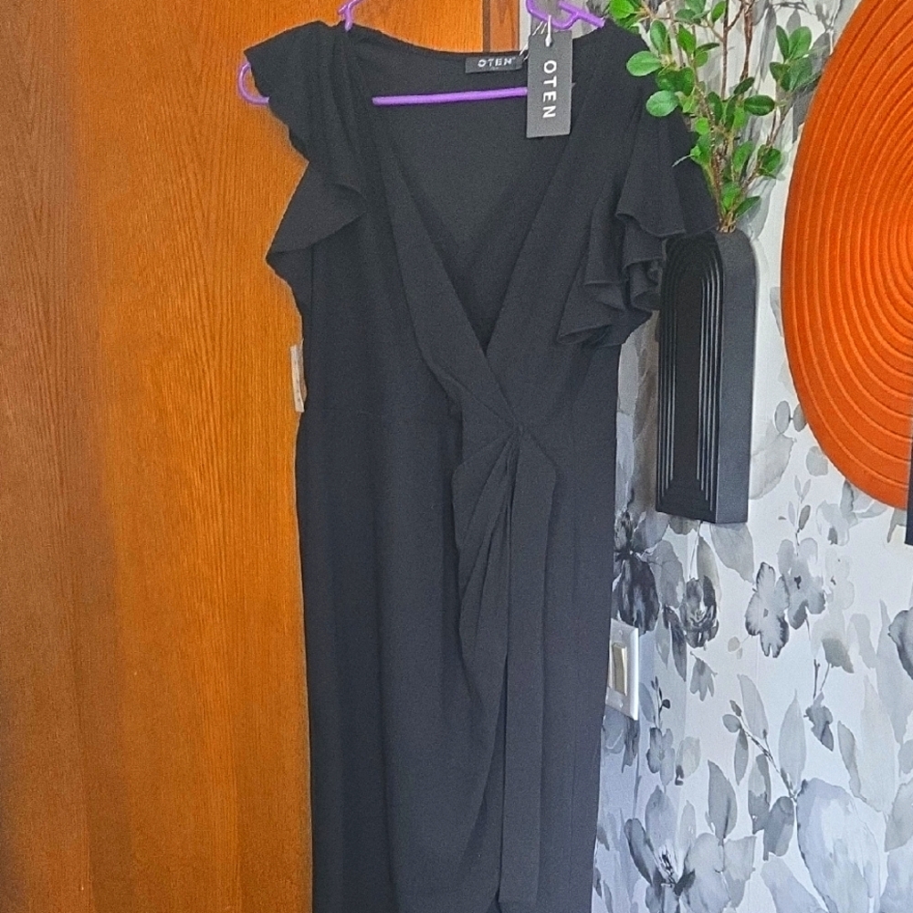 One Shoulder Black Dress